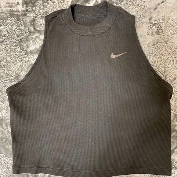Nike Crop tank tops - Picture 1 of 8